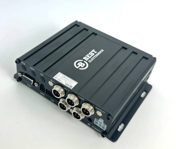 Видеорегистратор 4-канальный MDR 8210 V2
